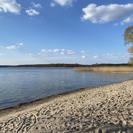 Alleenhuus Warin Bagian luar foto