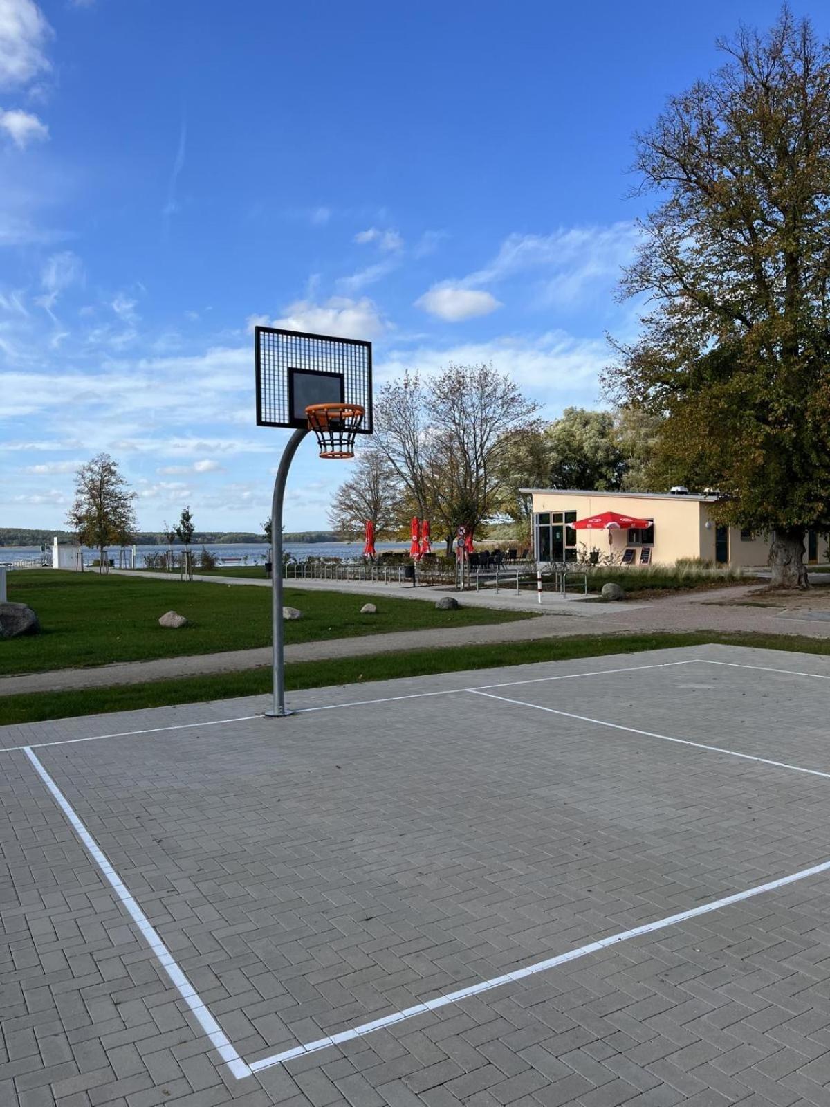 Alleenhuus Warin Bagian luar foto